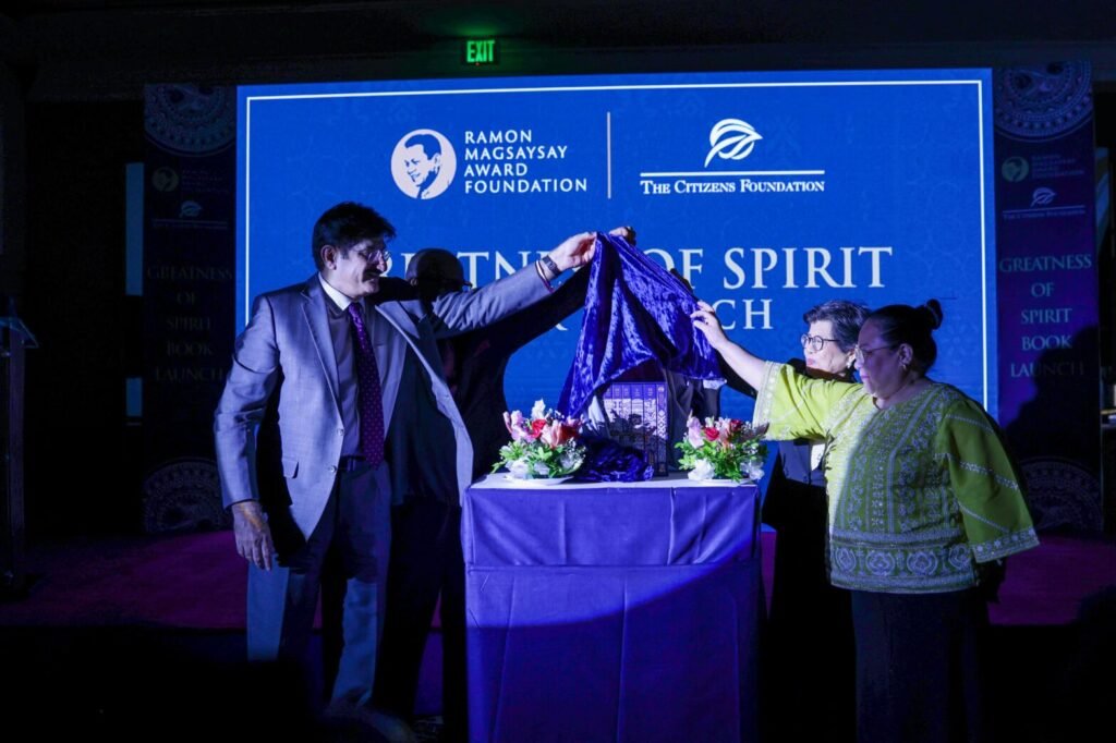 CM, Lauds COL Efforts